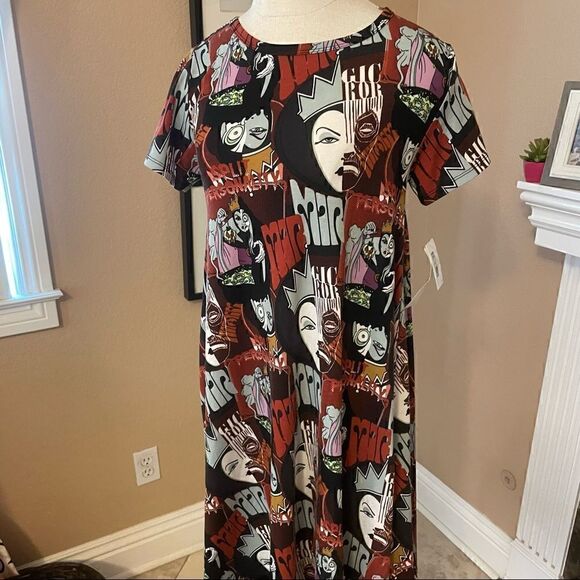 LuLaRoe Dresses & Skirts - NWT Disney Villans dress Evil Queen split personality Disney xxs Carly
